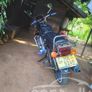 BAJAJ BOXER 2004