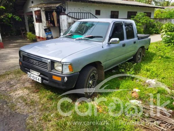 TOYOTA HILUX 1989