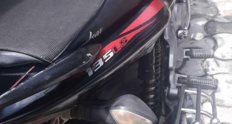 BAJAJ PULSAR 2014