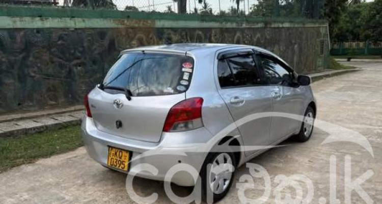 TOYOTA VITZ 2008
