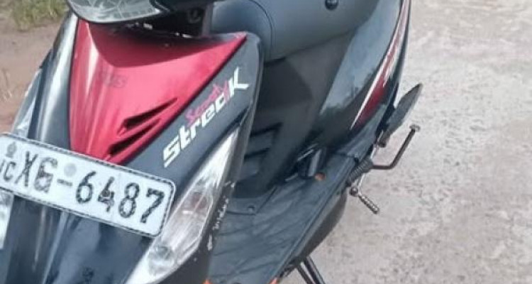 TVS SCOOTY STREAK 2012
