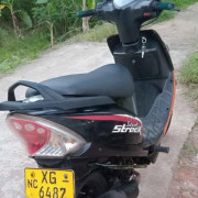 TVS SCOOTY STREAK 2012