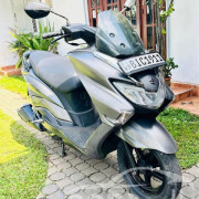 SUZUKI BURGMAN 2019