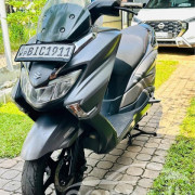 SUZUKI BURGMAN 2019