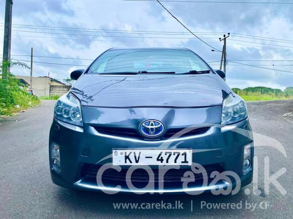 TOYOTA PRIUS 2011