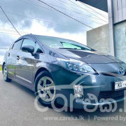 TOYOTA PRIUS 2011