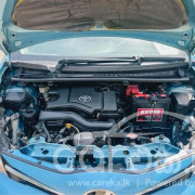 TOYOTA VITZ 2016
