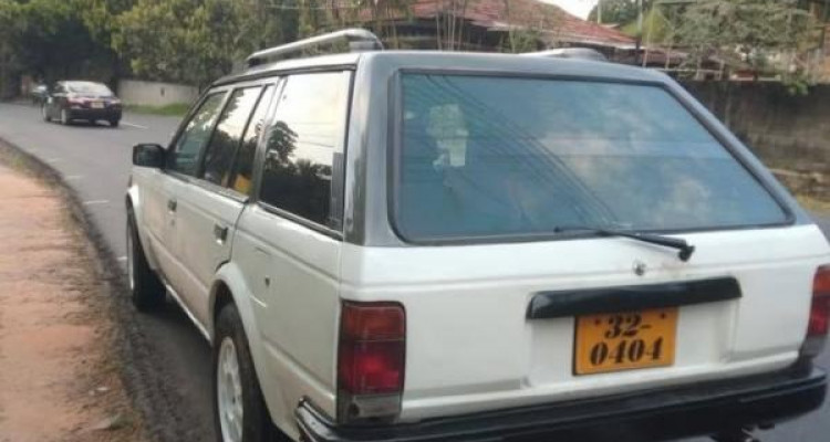 NISSAN BLUEBIRD 1985