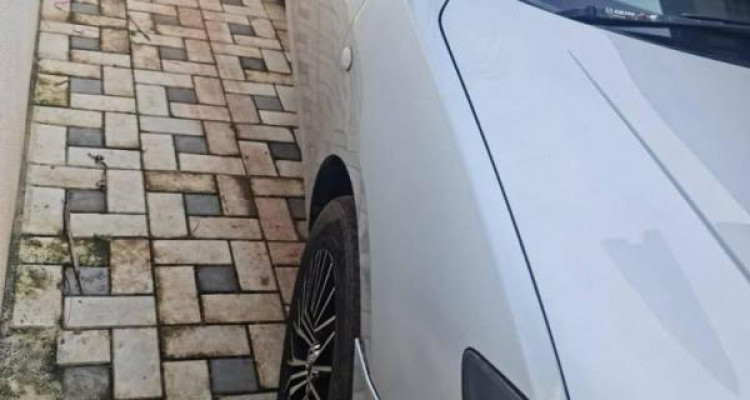 MAZDA AXELA 2004