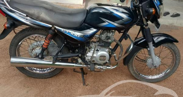 BAJAJ CT100 2017