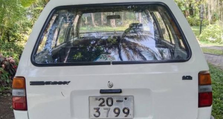 NISSAN AD WAGON 1990