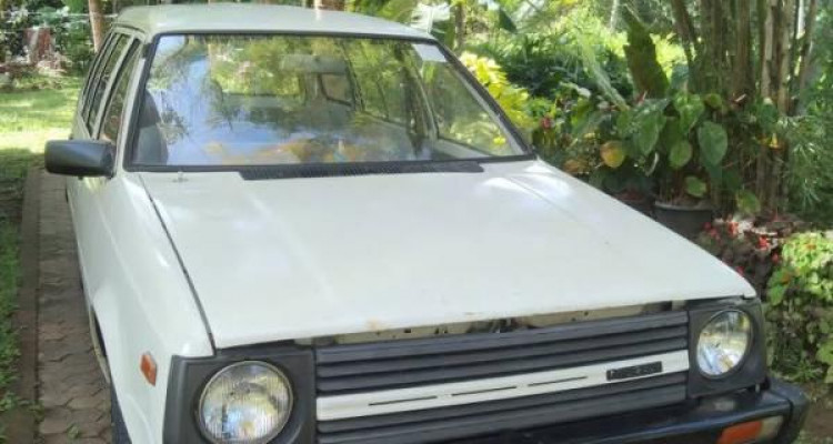 NISSAN AD WAGON 1990