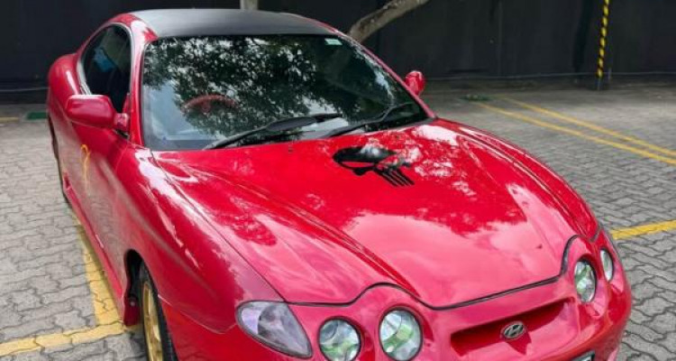 HYUNDAI COUPE 2003