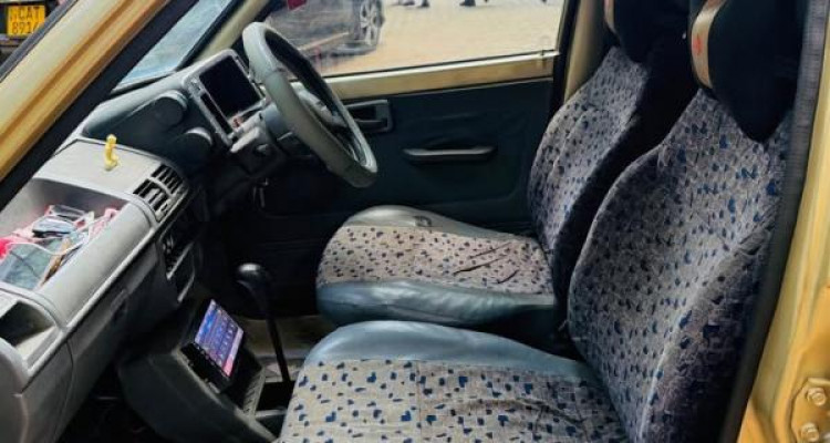 SUZUKI MARUTI 800 2005