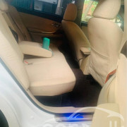 TOYOTA PREMIO 2013