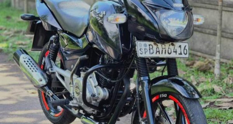BAJAJ PULSAR 150 2013