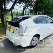TOYOTA PRIUS 2011