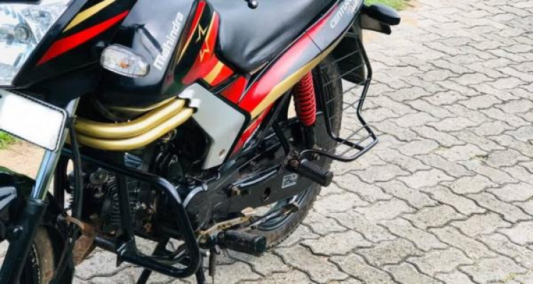 MAHINDRA CENTURO 2019