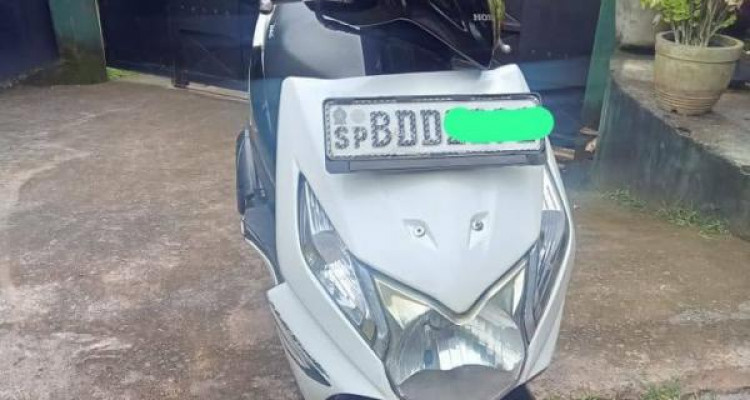 HONDA DIO 2015