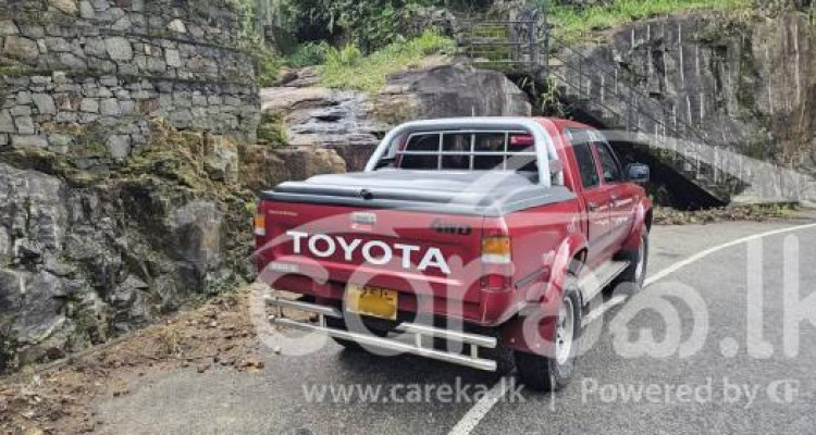 TOYOTA HILUX 107 1992