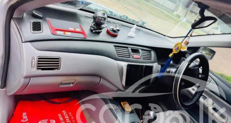 MITSUBISHI LANCER CS3 2004