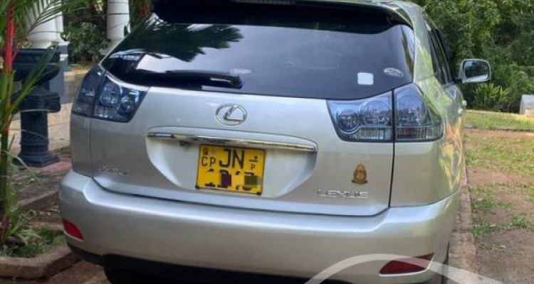 TOYOTA HARRIER 2004