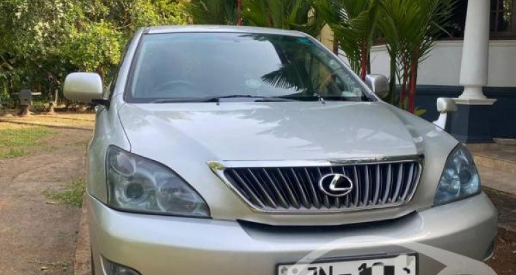 TOYOTA HARRIER 2004
