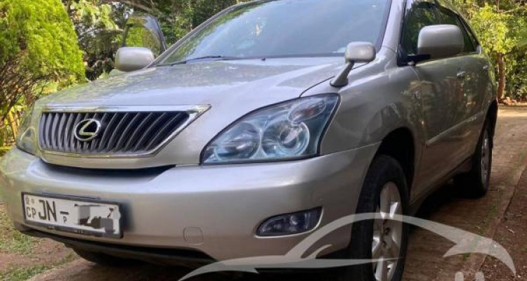 TOYOTA HARRIER 2004