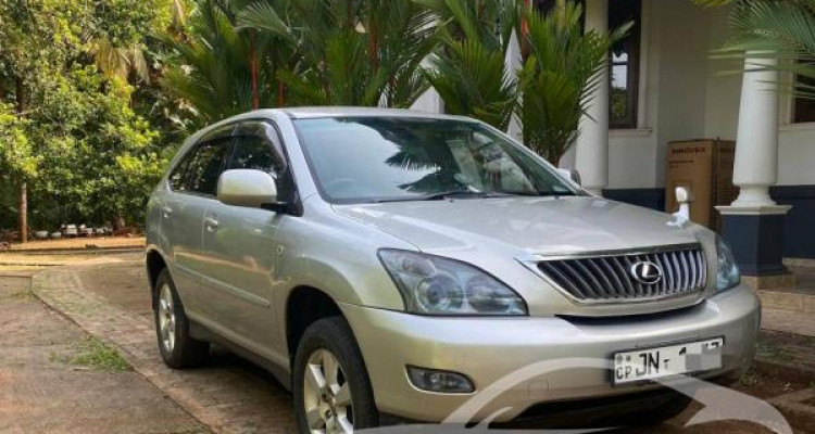 TOYOTA HARRIER 2004