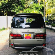 TOYOTA REGIUS 1999