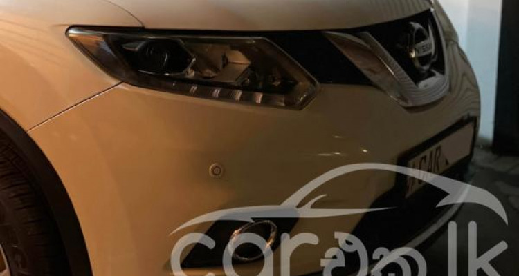 NISSAN X TRAIL T32 2016