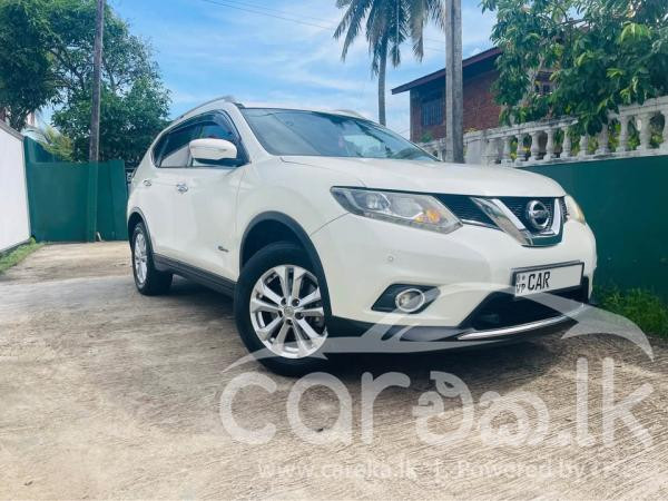 NISSAN X TRAIL T32 2016