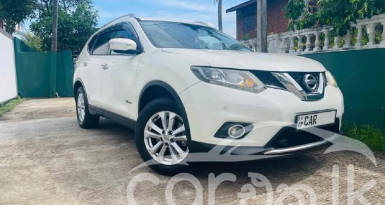 NISSAN X TRAIL T32 2016