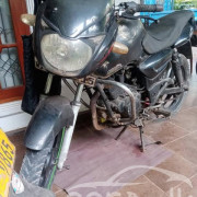 BAJAJ PULSAR 150 2005