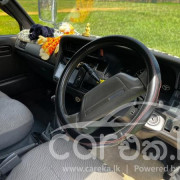 TOYOTA HIACE LH113 1993