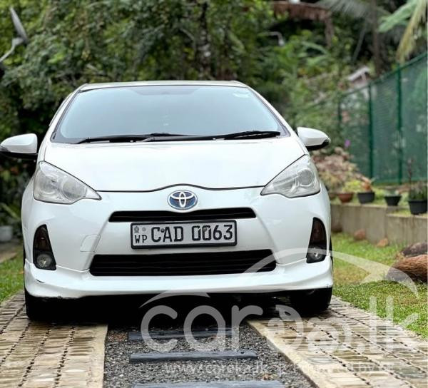 TOYOTA AQUA 2014