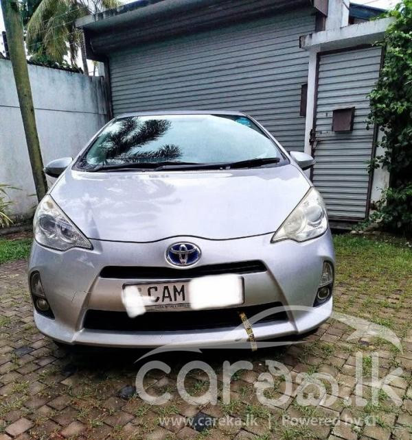 TOYOTA AQUA 2014