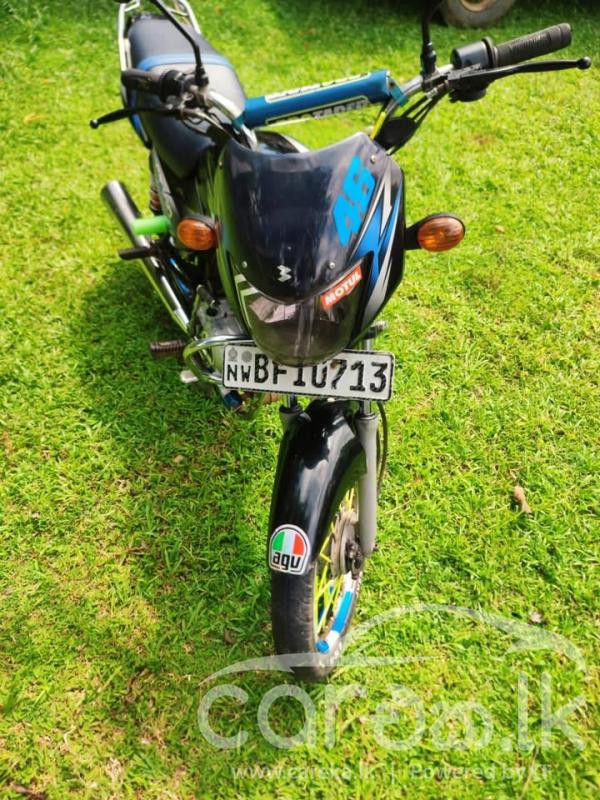 BAJAJ CT100 2017