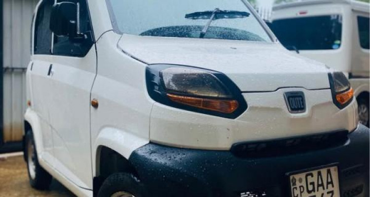 BAJAJ QUTE 2019