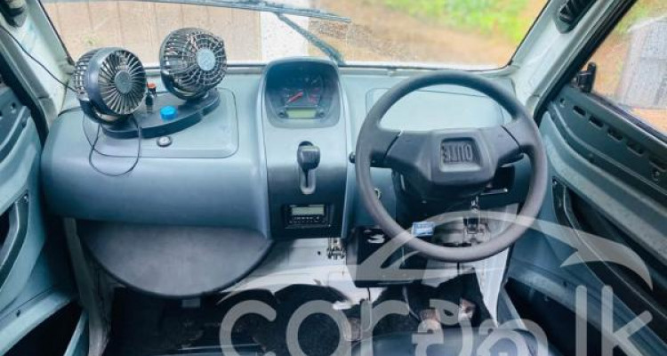 BAJAJ QUTE 2019