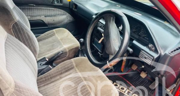 FORD LASER 1990