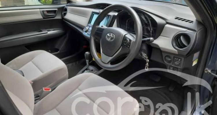 TOYOTA AXIO 2013