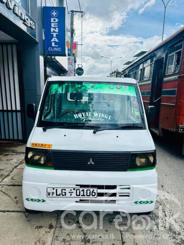 MITSUBISHI MINI TRUCK 2003