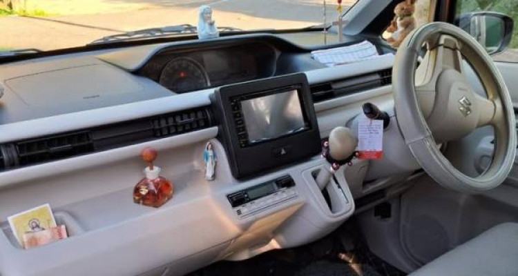 SUZUKI WAGON R 2017