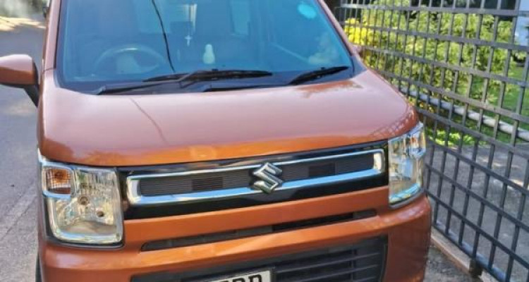 SUZUKI WAGON R 2017
