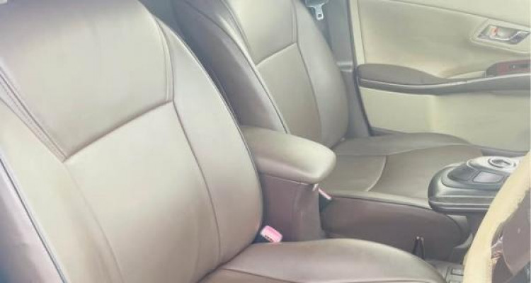 TOYOTA SAI 2010
