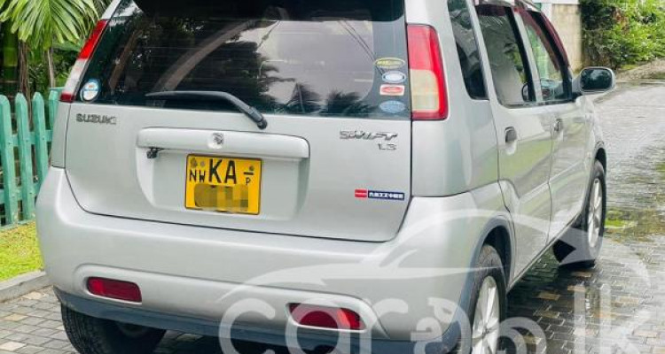 SUZUKI SWIFT 2003