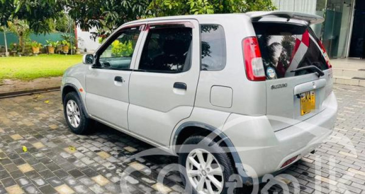 SUZUKI SWIFT 2003