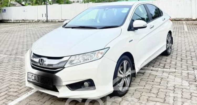 HONDA GRACE 2015
