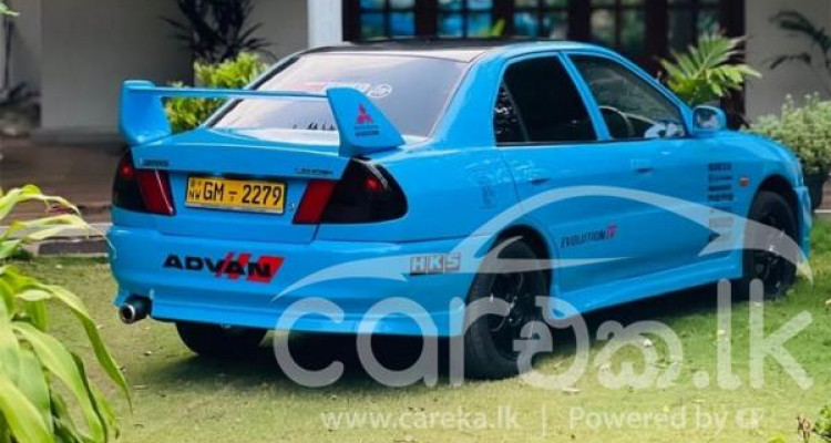 MITSUBISHI LANCER CK2 2001